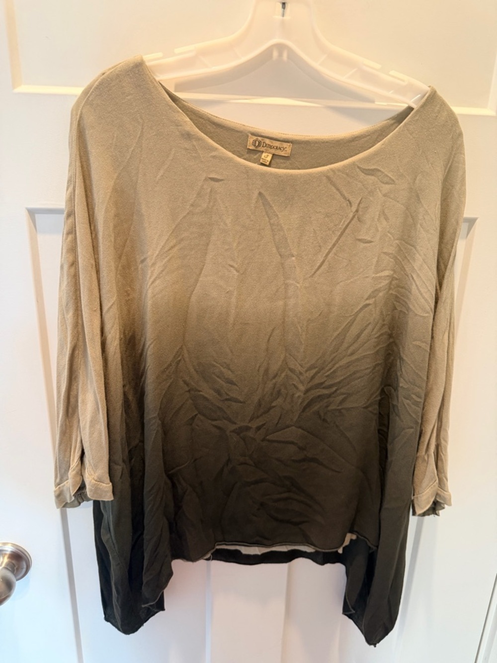 Democracy Ombre Gray 3/4 Sleeve Top Size S Lightweight Casual Knit Blouse